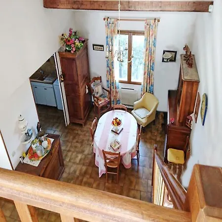 Beautiful, 3-bedroom House With A Swimming Pool And Mountain Views In Saint-Raphael (Var)
