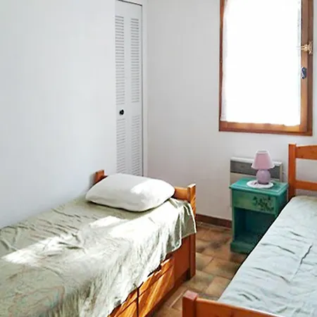 Beautiful, 3-bedroom House With A Swimming Pool And Mountain Views In Apartment *