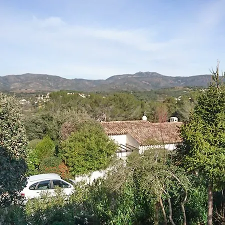Beautiful, 3-bedroom House With A Swimming Pool And Mountain Views In Apartment
